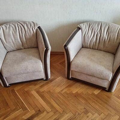 Перетяжка мягких кресел